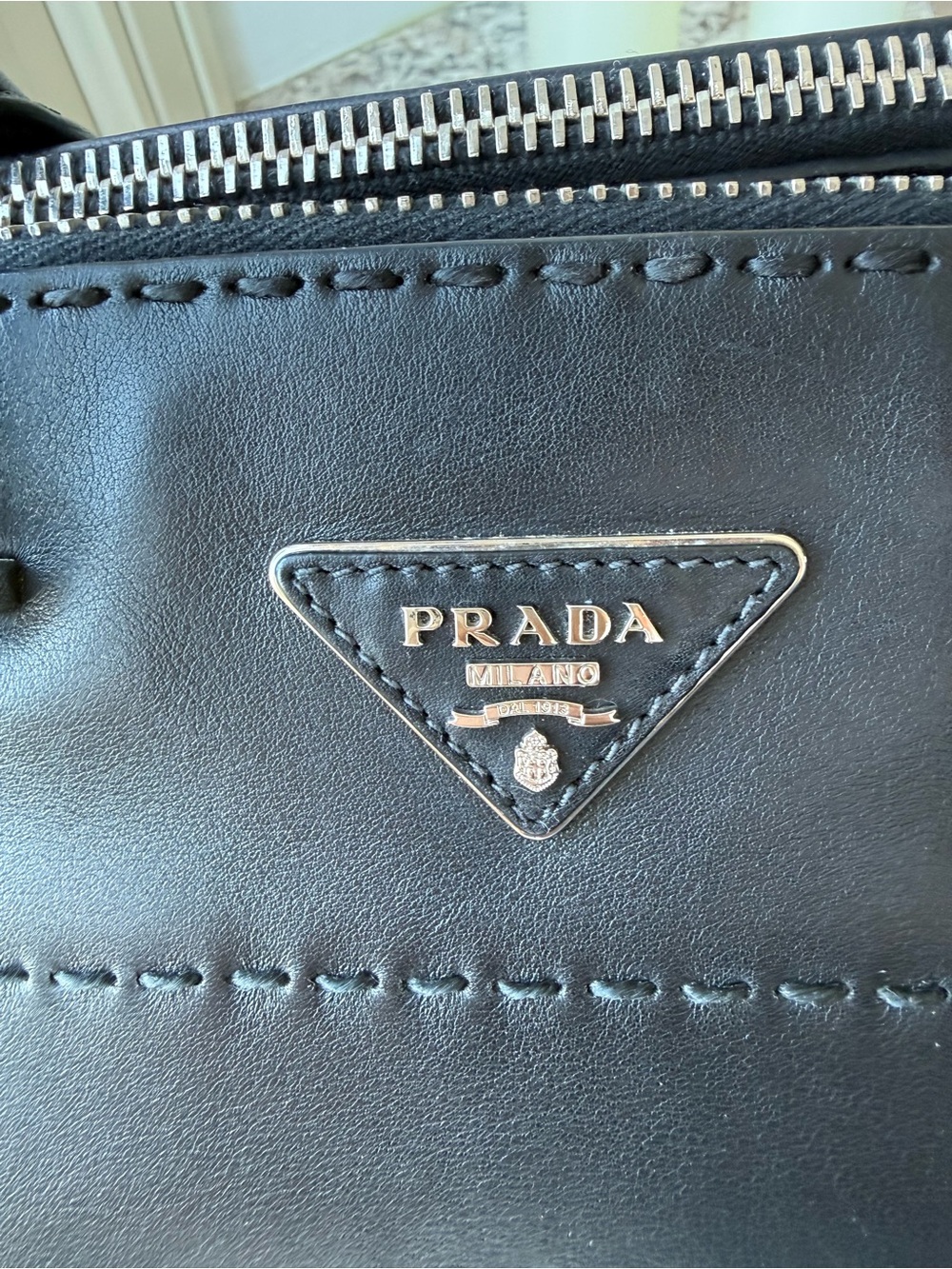 Authentic Prada Twin Pocket City Crossbody Tote in Black Saffiano Leather w/COA - Picture 11 of 15